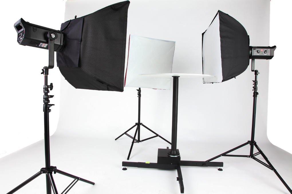 Photography studio for 360 degree photography